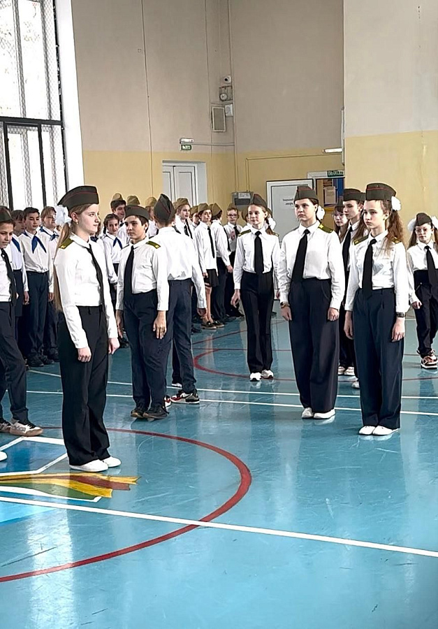Праздник строя и песни